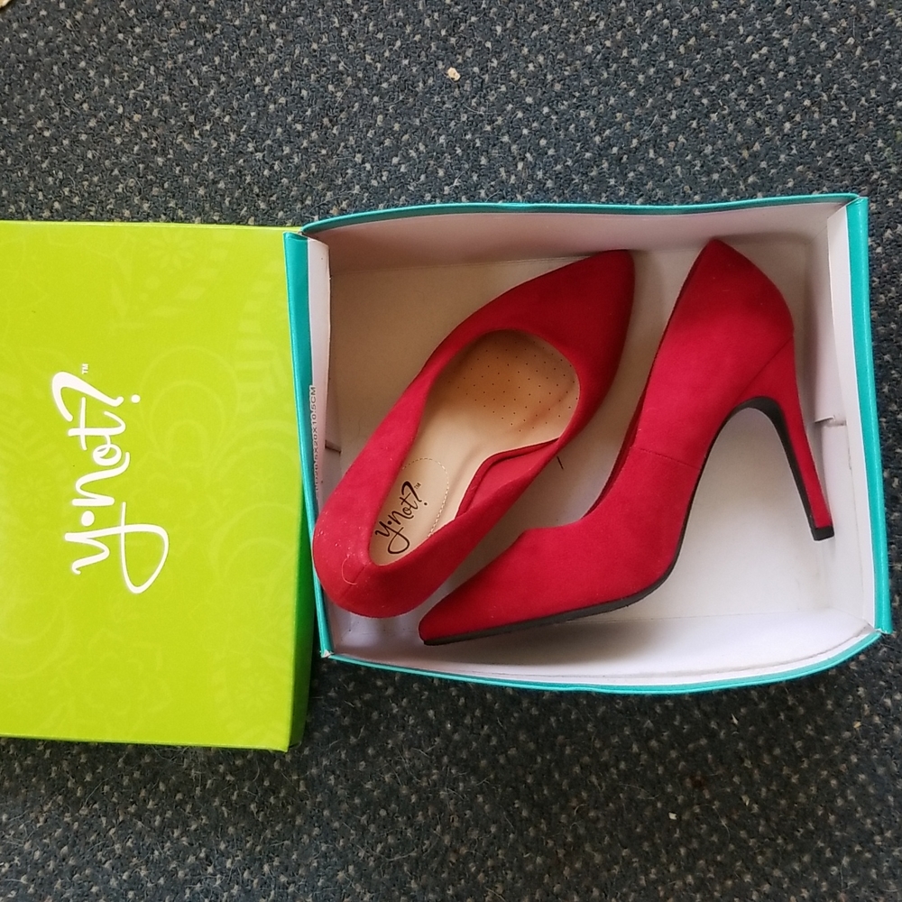 Red high heel y-not? Brand size 8m